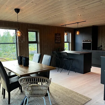 Polaren By Norgesbooking - With Amazing View Ferienhaus